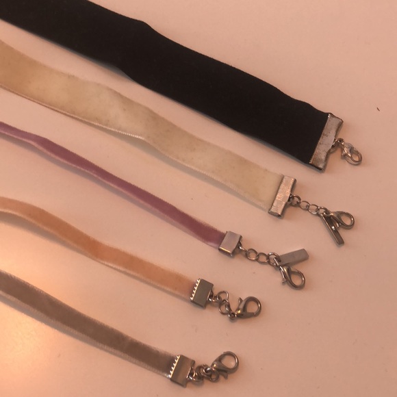 Chokers - Picture 3 of 3